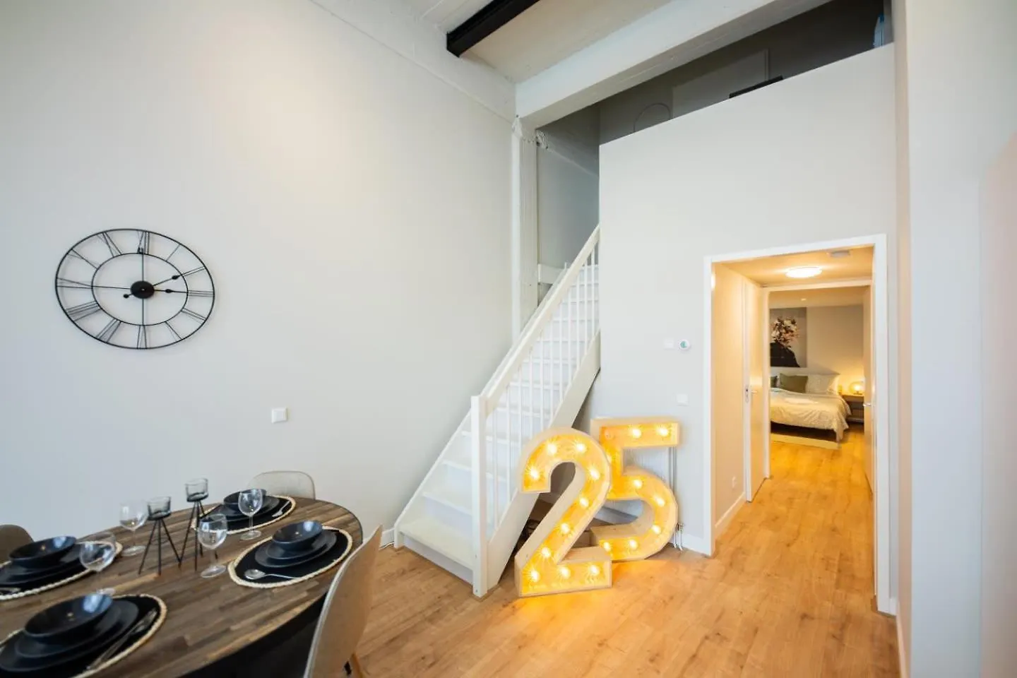 Creative 3 Bedroom Apartment 79M2 -Bsh25- Rotterdam Netherlands
